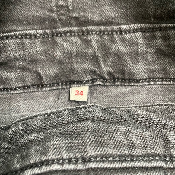 LEVI’S black denim cutoff shortalls with side zipper - Picture 4 of 10